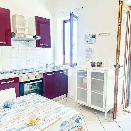 Apartment Carla 1 *